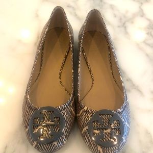 Brand New Tory Burch Reva Ballet Flat Cobra Print